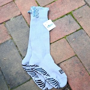 NWT Bar Method ruffle socks